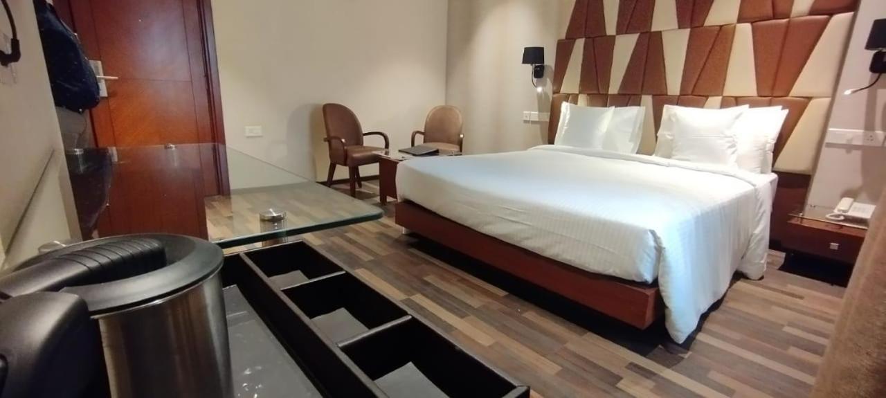 Hotel Adiva Residency Beacon, Grant Road, Bombaj Exteriér fotografie